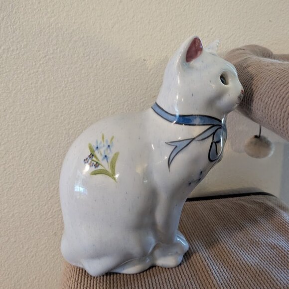 CUTE Vintage N.S. Gustin Hand Painted Wite Ceramic Cat Floral Pattern 14" - Picture 3 of 9